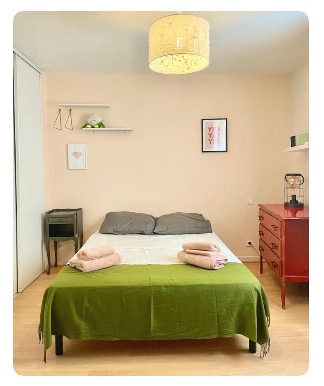 Appartement Calme, A 2 Pas Du Palais Des Papes, Au 3Eme Etage Avignon Exterior photo